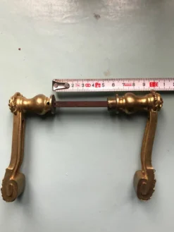 Poignée dorée style empire