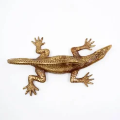 Poignée en laiton en forme de lézard de Komodo