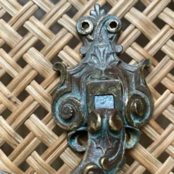 Poignées anciennes de meuble ou portes