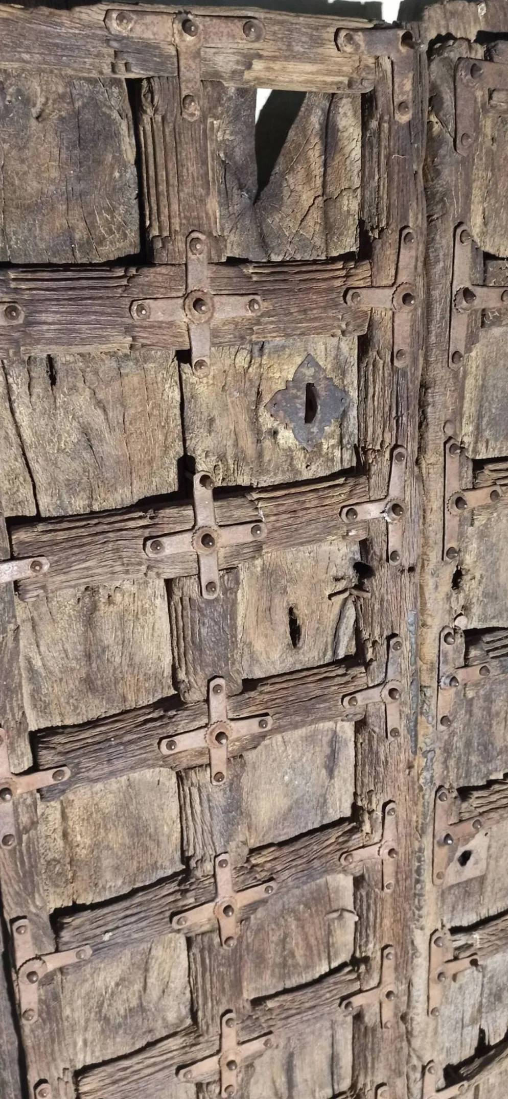 Porte ancienne en bois