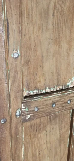 Porte ancienne en bois