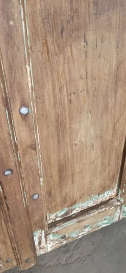 Porte ancienne en bois