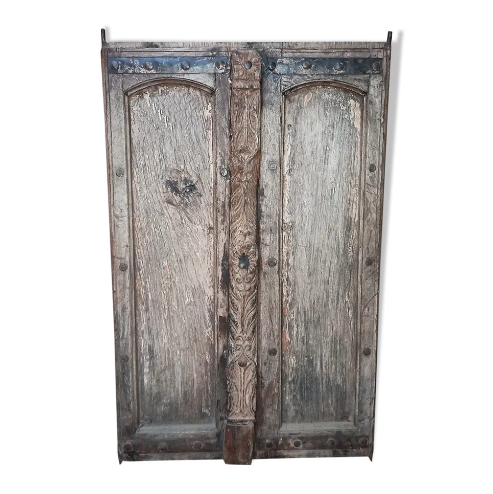 Porte ancienne en bois