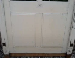 Porte ancienne vitrée 211,5x105,5cm et son cadre porte d'entrée