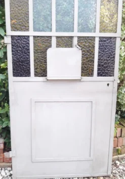 Porte d'atelier 258,4x98,5cm en fer et verres cathédrales colorés