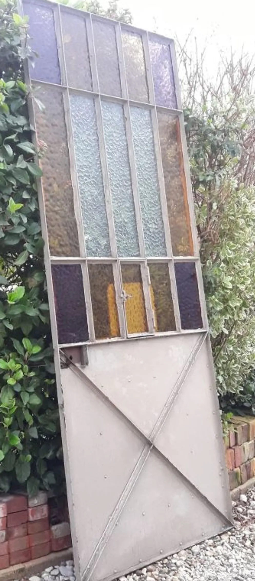 Porte d'atelier 258,4x98,5cm en fer et verres cathédrales colorés