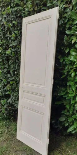 Porte de communication h221x79cm ancienne panneautée, moulurée, intérieure