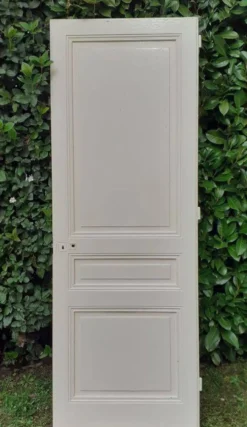 Porte de communication h221x79cm ancienne panneautée, moulurée, intérieure