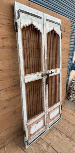 Porte de patio art déco en teck birman avec patine d'origine