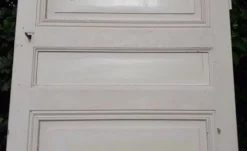 Porte de placard h221xl89,5cm ancienne panneautée, moulurée