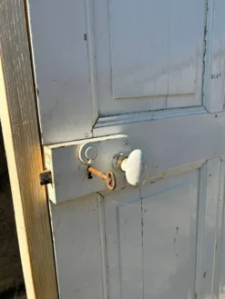 porte à 4 panneaux