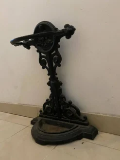 Porte-parapluie ancien en fonte style Napoléon III, fin XIXe siècle