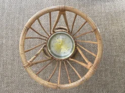 Porte-parapluie en bambou et rotin avec plateau en métal, dans le style de Franco Albini, Italie, années 1960.