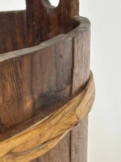 Porte-parapluie en bois vintage, design minimaliste des années 1960