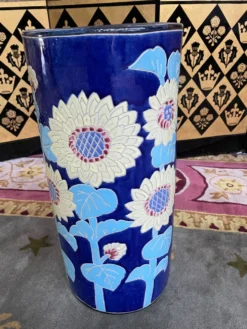 Porte-parapluie en faience