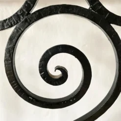 Porte parapluie en fer forgé