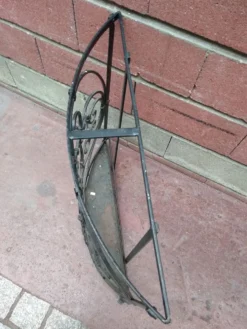 Porte parapluie en fer forgé martelé