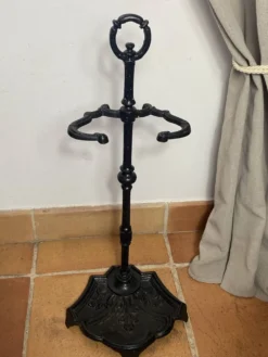 Porte-parapluie en fonte émaillée