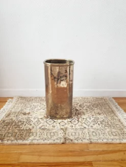 Porte-parapluie italien en laiton martelé 1970-80