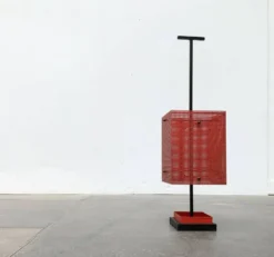 Porte-parapluie minimaliste en acier perforé, années 1960