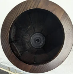Porte parapluies en bois tourné et patiné à anneaux de fer