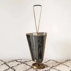 Porte-parapluies moderniste