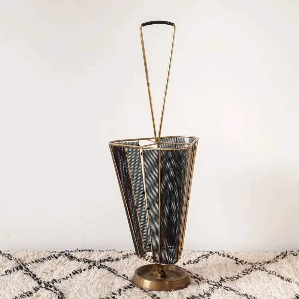 Porte-parapluies moderniste