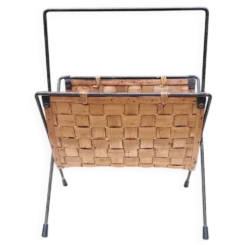 Porte revue en métal et bois