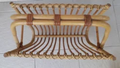 Porte-revue en rotin