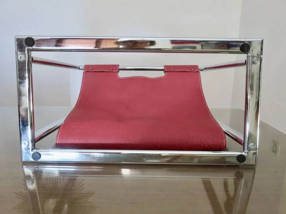 Porte revue métal chromé et simili cuir, Skaï , aspect pécari, 1970