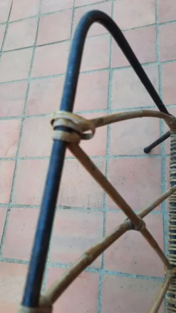 Porte revue métal et osier