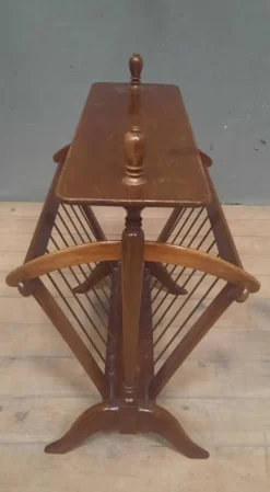 Porte revu en acajou