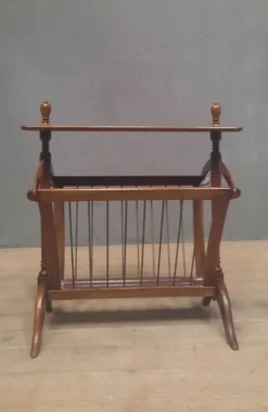 Porte revu en acajou