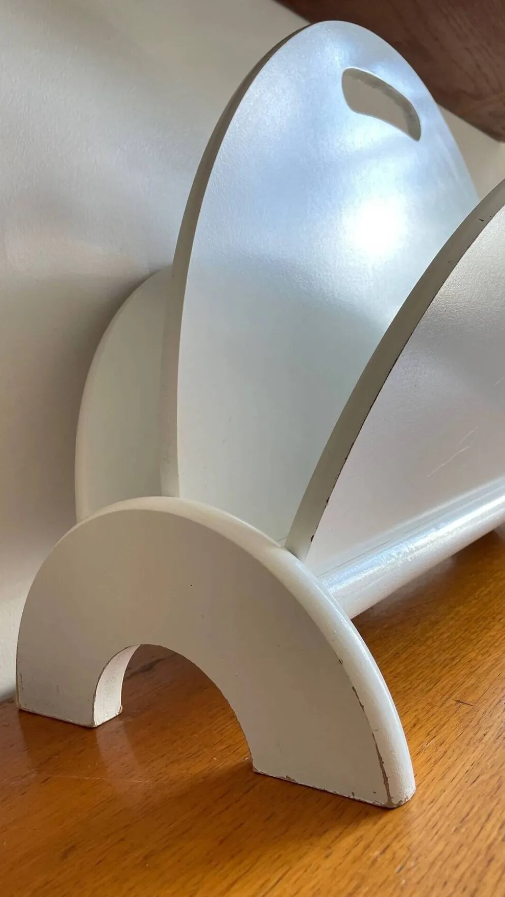 Porte revues blanc design annees 80
