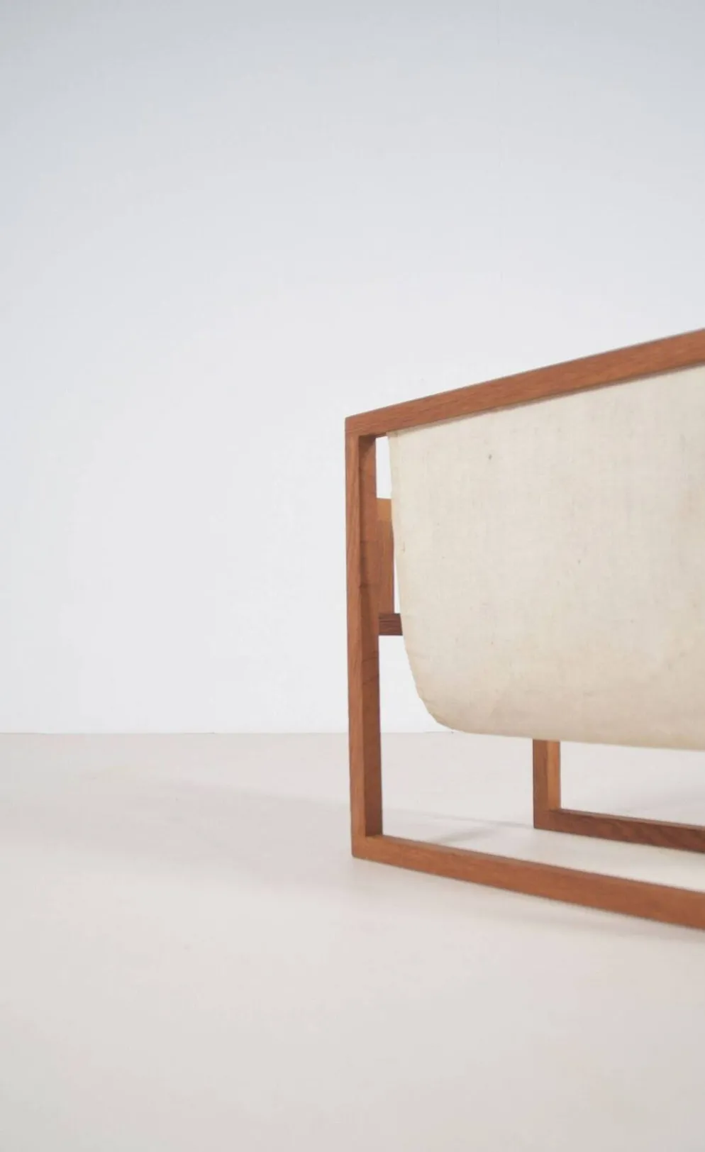 Porte-revues danois par Henning Wind-Hansen pour Sika Mobler, années 1960.