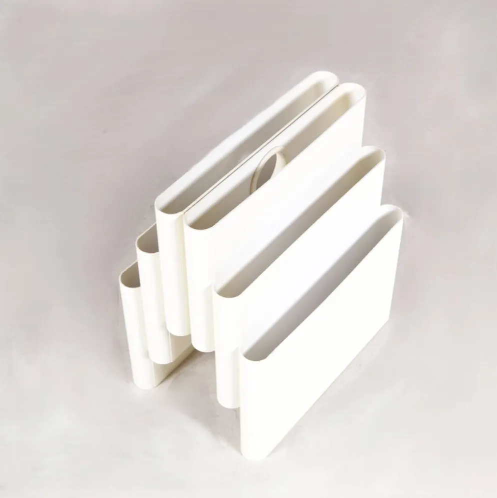 Porte-revues en plastique blanc de grande taille des années 1970 / Giotto Stoppino / Kartell,