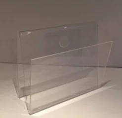 Porte-revues en plexiglass. Vers 1970