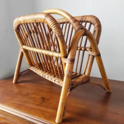 Porte-revues en rotin vintage 50-60