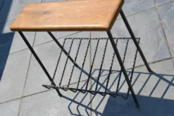 Porte-revues tablette chêne et fer forgé années 60-70