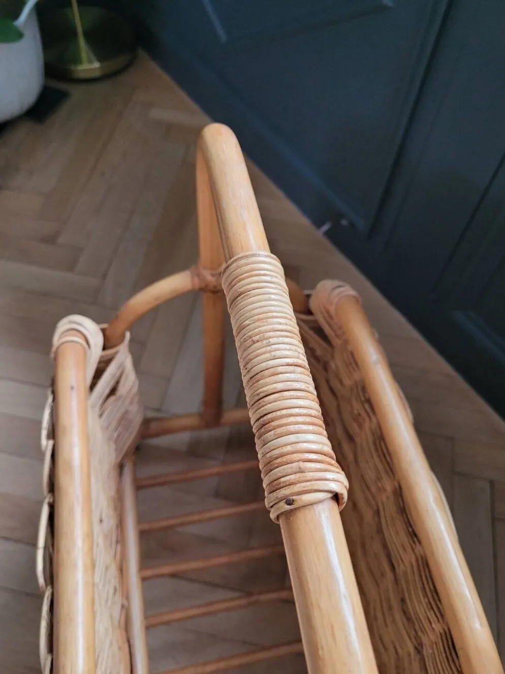Porte-revues vintage en bambou et rotin