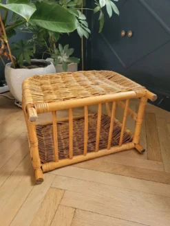 Porte-revues vintage en bambou et rotin