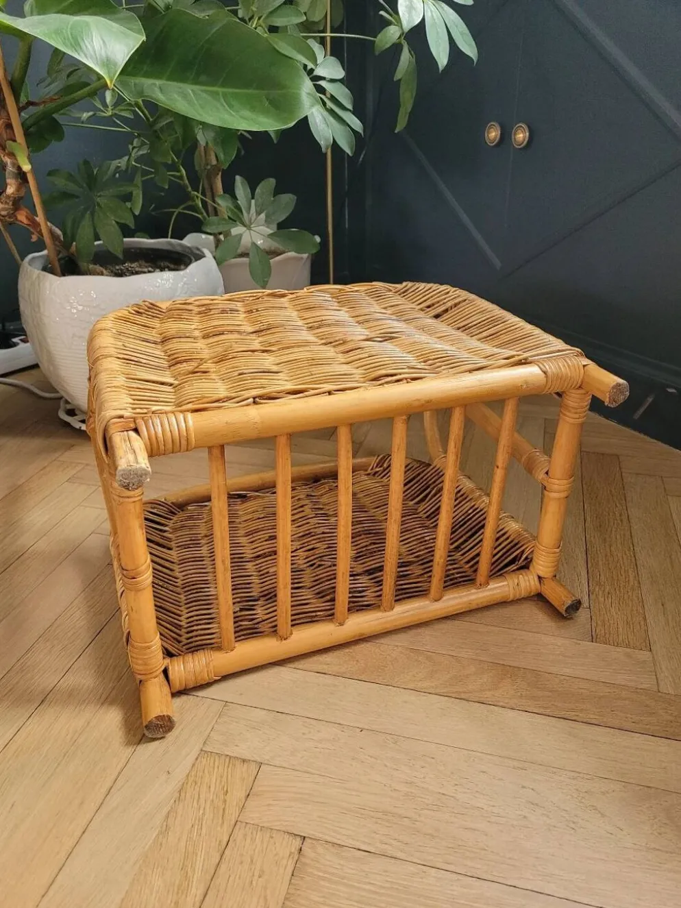 Porte-revues vintage en bambou et rotin