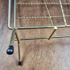 Porte-revues vintage en laiton – Design filaire – Années 50/60