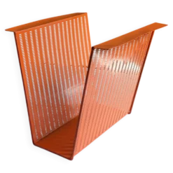 Porte revues vintage en métal perforé orange/Style Mathieu Mategot/70'