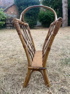 Porte-revues vintage en rotin – Années 1960