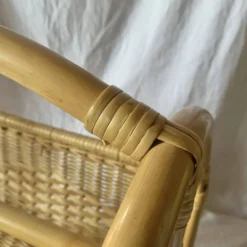 Porte-revue vintage en osier et bambou