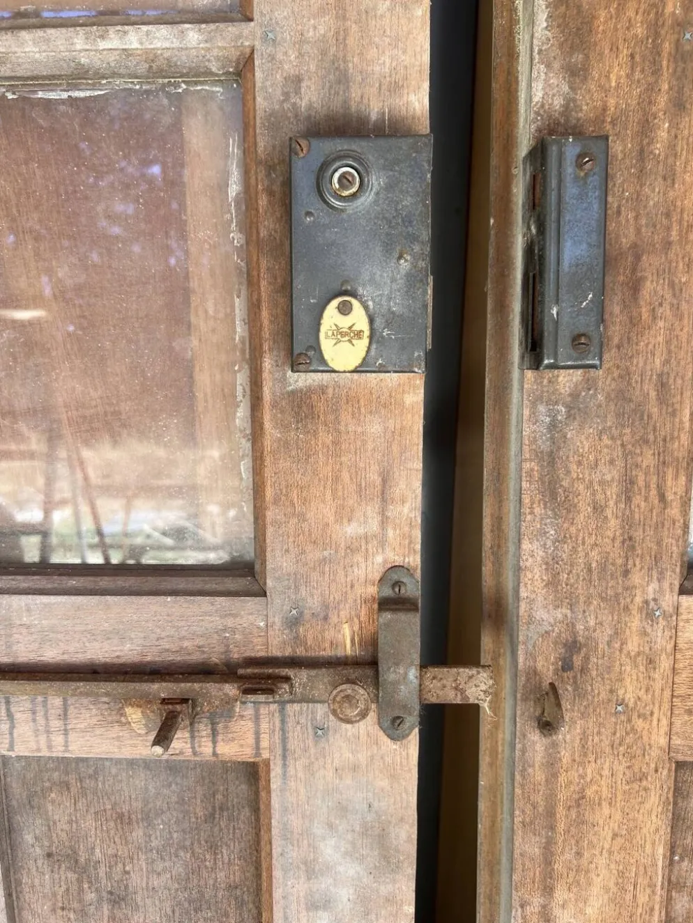 Portes en bois devanture de magasin ancienne + cadre