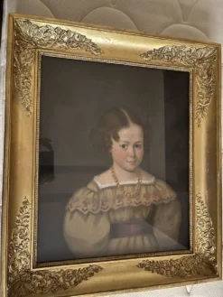 Portrait de petite fille, huile sur toile ancienne — XIXe siècle