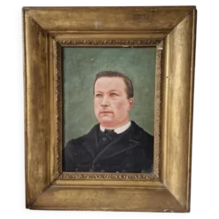 Portrait d'homme ancien cadre doré
