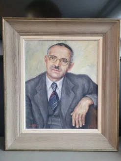 Portrait huile sur toile signé J. Adam 53